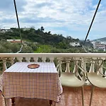 Antonia Rooms Qeparo