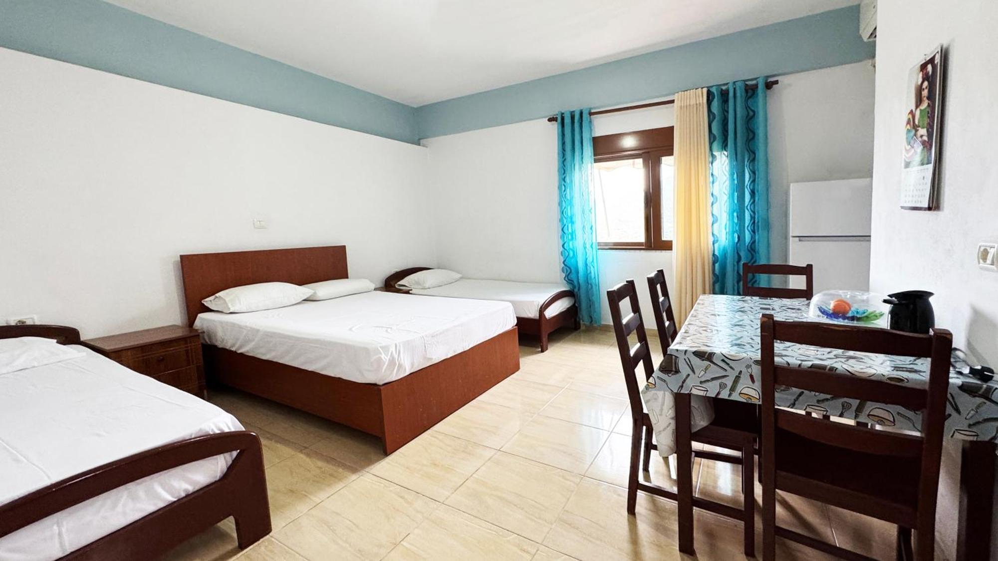 Guest house Antonia Qeparo